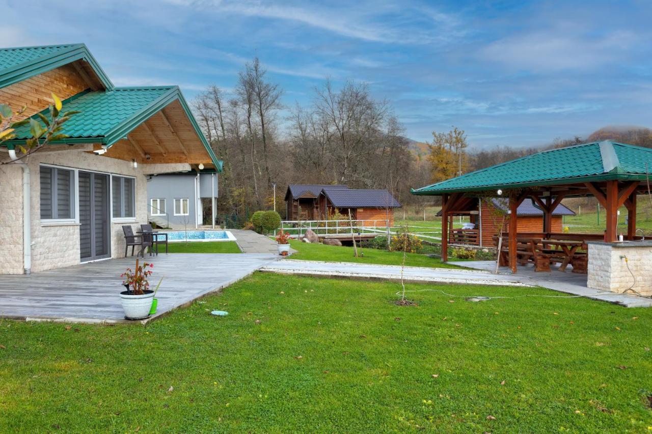 Forest Lodges كونييتش المظهر الخارجي الصورة